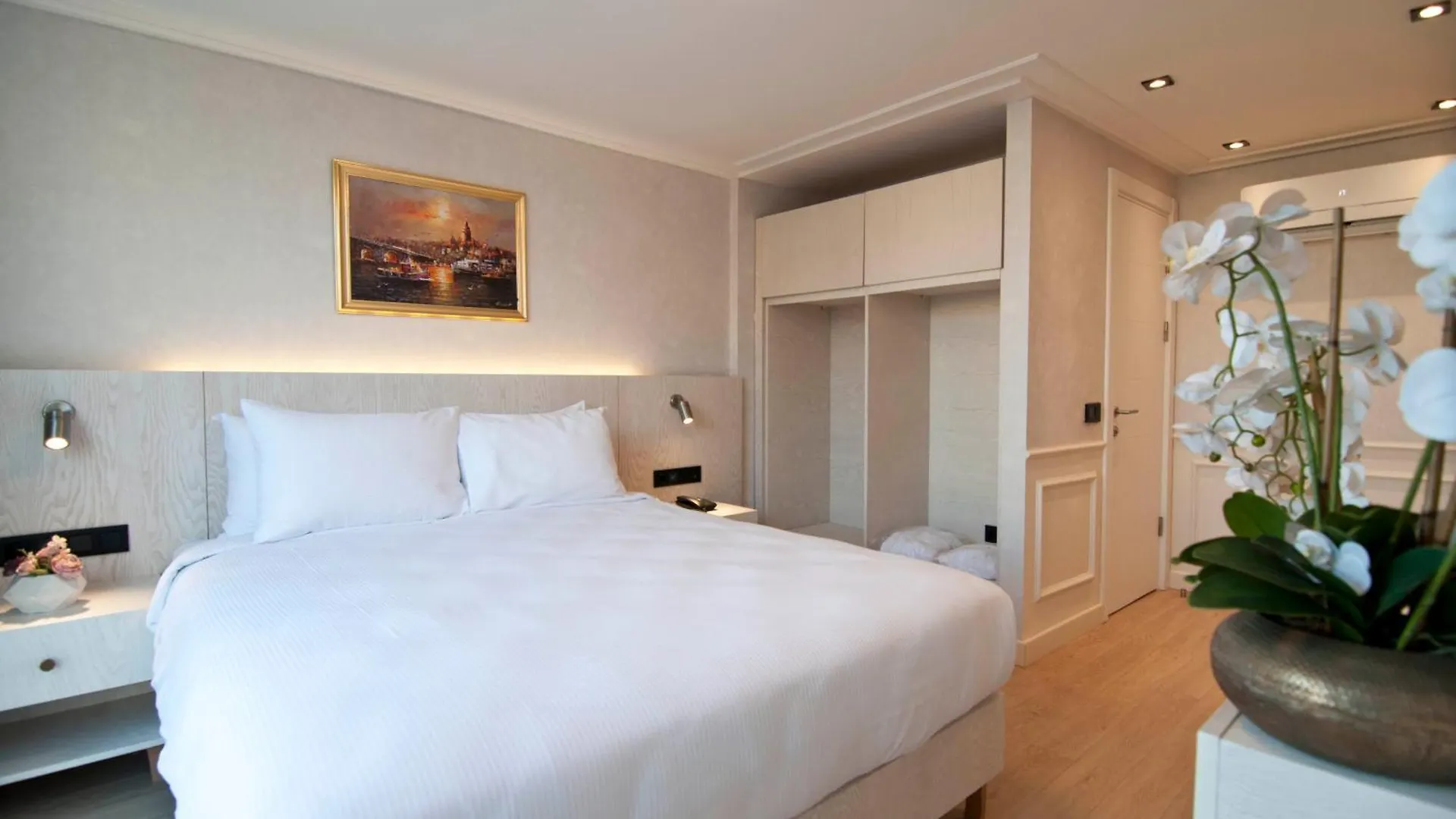 Xloft Hotel Istanbul 3*,