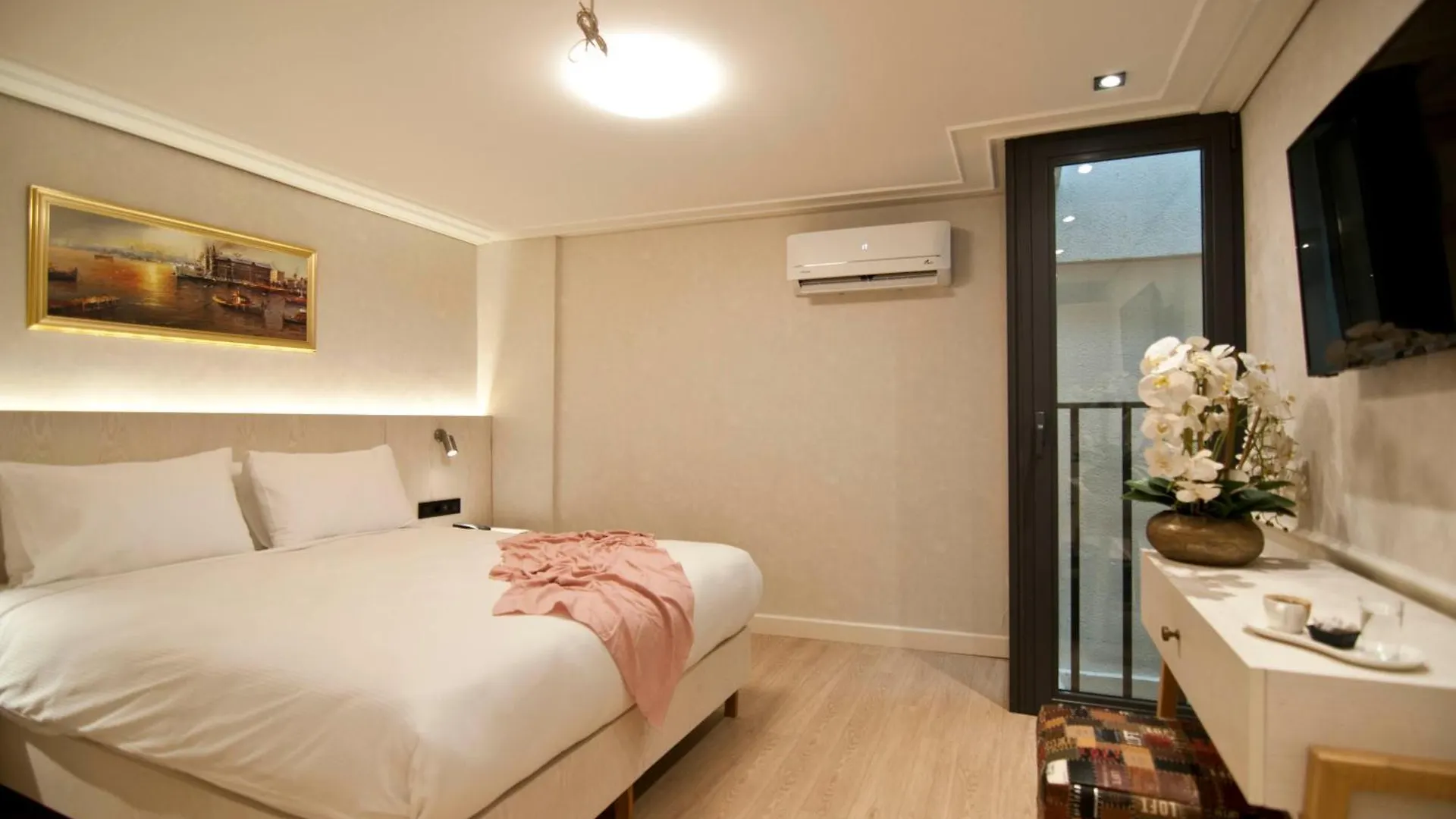 Xloft Hotel Istanbul